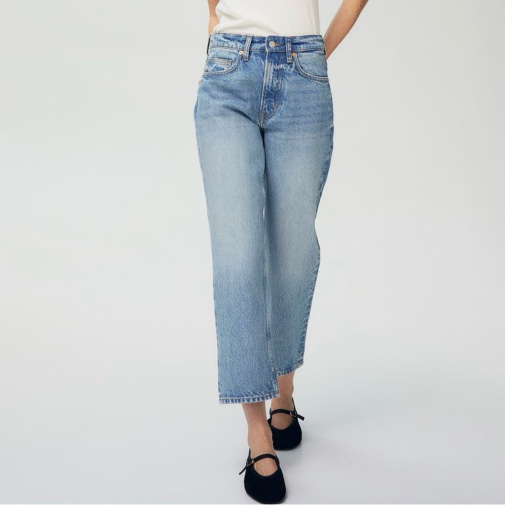 H&M Straight High Cropped Jeans size 22
